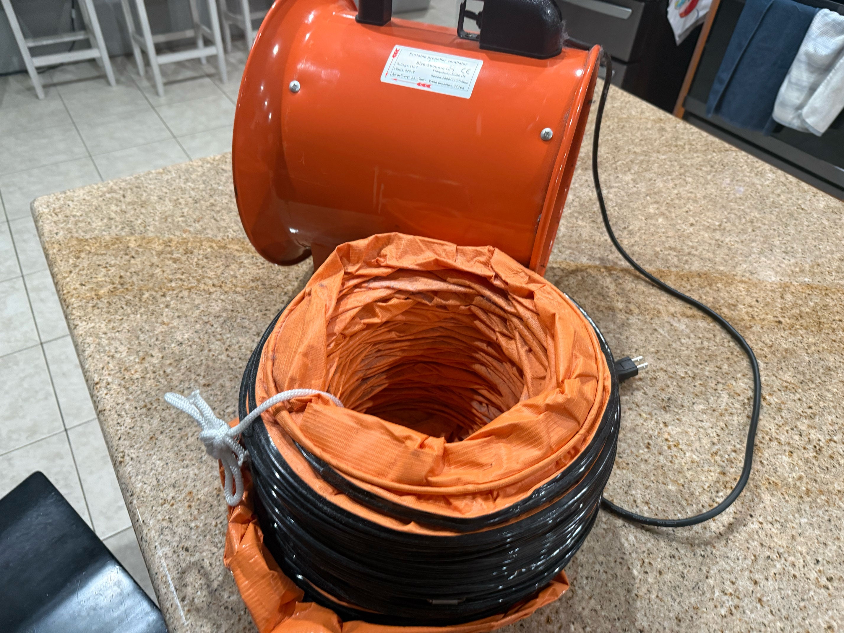 VEVOR Utility Blower Fan, 12 Inches, High Velocity Ventilator, Portable Ventilation Fan, Fume Extractor (12 Inches Blower Fan with Duct) - USED